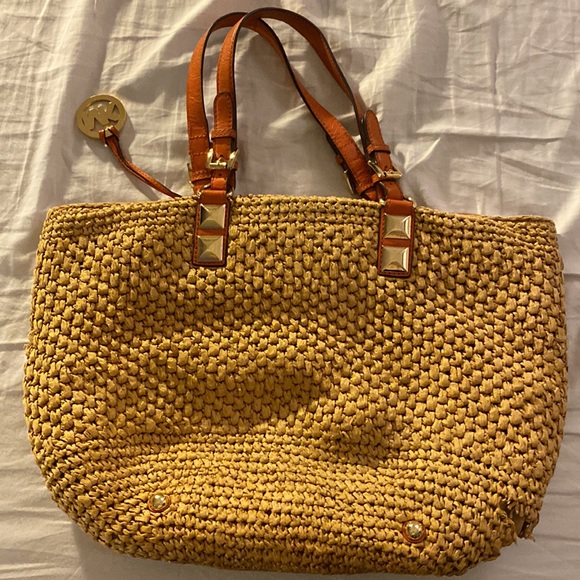 Michael Kors large straw purse good condition - Picture 2 of 3